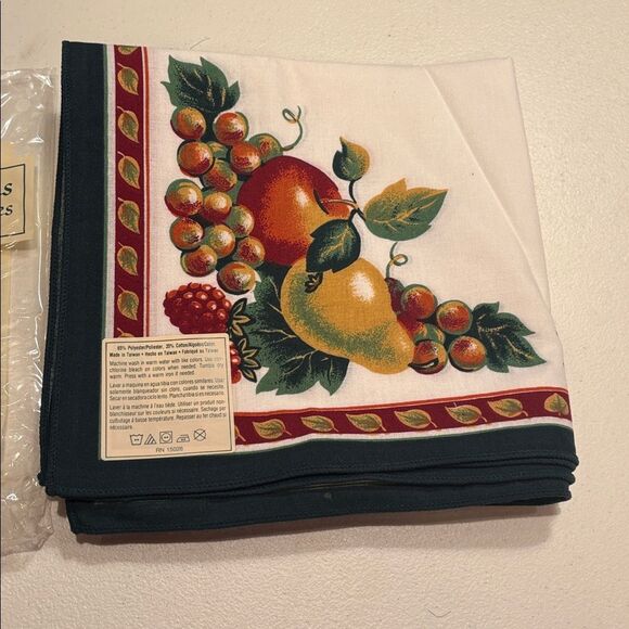 Other - Fruit Print Cloth Napkins - Set of 4